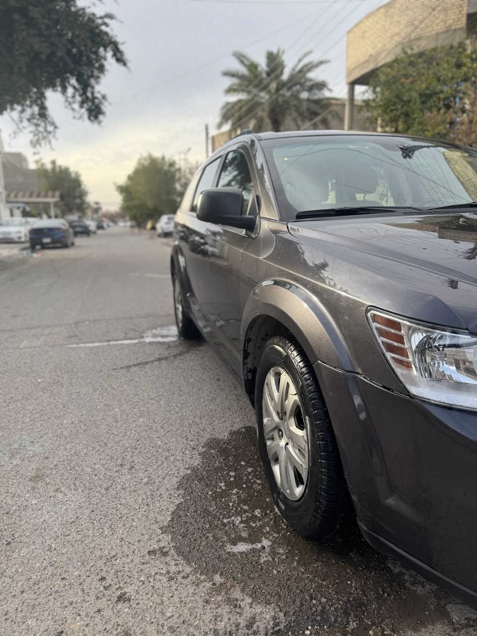 للبيع دوج جورني موديل 2020 🚗
لون رصاصي – استيراد أمريكي – استخدام نظيف وجاهزة للاستعمال.  
سيارة عائلية عملية ومريحة بالطريق والسفر.  

المواصفات:  
- ناقل حركة أوتوماتيك  
- دفع أمامي  
- 7 مقاعد مريحة  
- تكييف أمامي وخلفي  
- سنسرات  
- داخلية مرتبة ومساحة واسعة  

ملاحظة:موجوده صور حادث ومعدله وجاهزه .  

السعر: 167 بيه مجال بسيط للجادين فقط.  

للتواصل مراسلة خاص أو اتصال ***********
