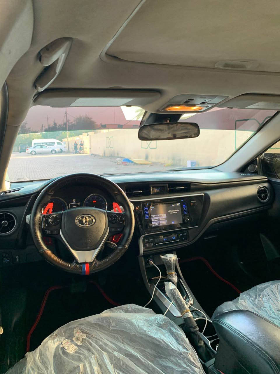 السلام عليكم 
تيوتا كورلا 2017 SE  (خمسينيه 50th)  رقم اربيل  بسمي هزه و سنويه جدد 
بي صبغ ٤ قطع بدون دواخل 
تكم و شاصي و لغدد مكفولات 
مواصفات الخمسينية معروفه 
المواصفات فول الفول 
بصمه ابواب لمس وصندوق
 فتحه سلايد
كشنات جلد ومخمل حاضن 
زنون عالي ناصي بلاد
رادار  امامي 
الشاشة كبير مو الصغير
 شفتات گير
هيتر بالمرايه 
نضام سبورت 
السعر 128 وبي مجال
ماشيه 173 ميل 
عنوان بغداد العامريه
*********** بغداد, العراق

