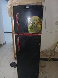 ثلاجة • تفصل نص ساعة • مستعملة