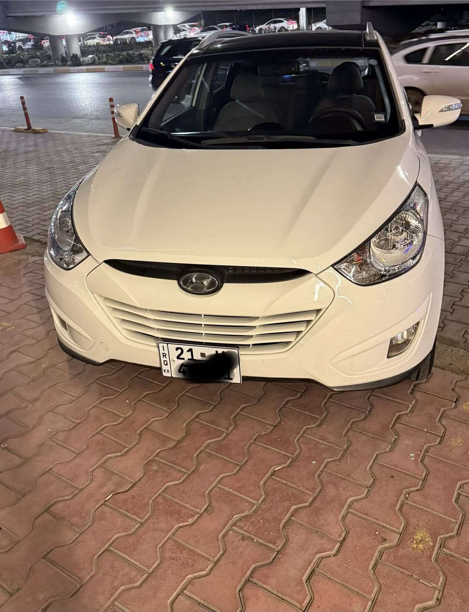 توسان 2010خليجي فول وضع وكاله
بيها باب صبغ فقط

محرك بلادي ممفتوح وشرط
كير صدر شرط
تخم تاير جديد
سياره بانوراما
تحكمات ستيرن 
كامره 
رقم سليمانيه جديد 
هزه جديده 
سياره مابيها اي نقص شرط
مكان السياره تكريت 
السعر 137بيها مجال بسيط
الاتصال على الرقم 
***********
