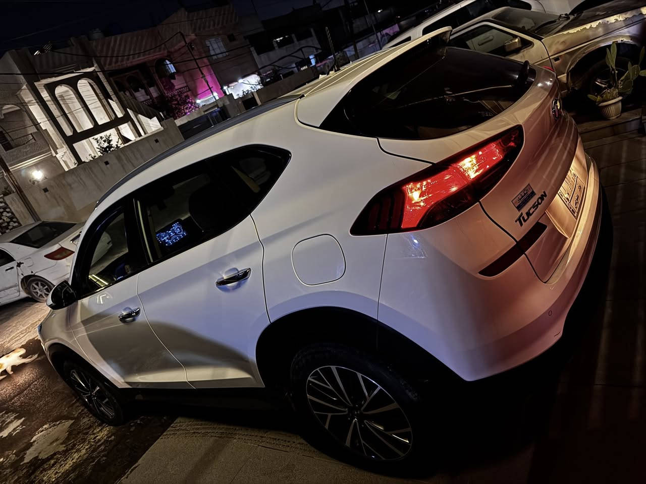 السلام عليكم توسان خليجي 2020
المواصفات 

بصمة مكينة 2000 دوش

هند ابريك بل يد

قطعتين تبريد شخط اسفل البابين موضح بل فيديو  شوفه زين

مكان السيارة بغداد المشتل حي المعلمين *********** السعر 205$ وبيها مجال
