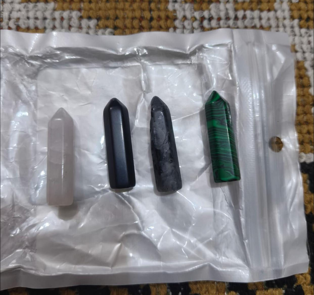 احجار كراكيت وزن ثقيل بهذا الشكل
الي تفيده ينطي بيهن سعر


**إذا كنت صاحب هذا الإعلان وتريد حذفه لأي سبب، رجاءا أرسل رسالة إلى الدعم الفني**