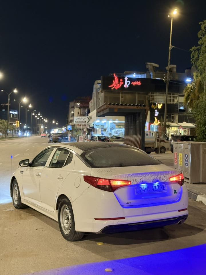 السلام عليكم للبيع او مراوس اوبتيما 2011 رقم دهوك تحويل او وكاله سنويه 2028  صبغ عام تكسي الخليج  ميكنه 2000 
مكينه وكير خير من الله حداديه جديده تبريد منضومه كامله جديده  سياره خير من الله جاهزه 
السعر 90 
***********
