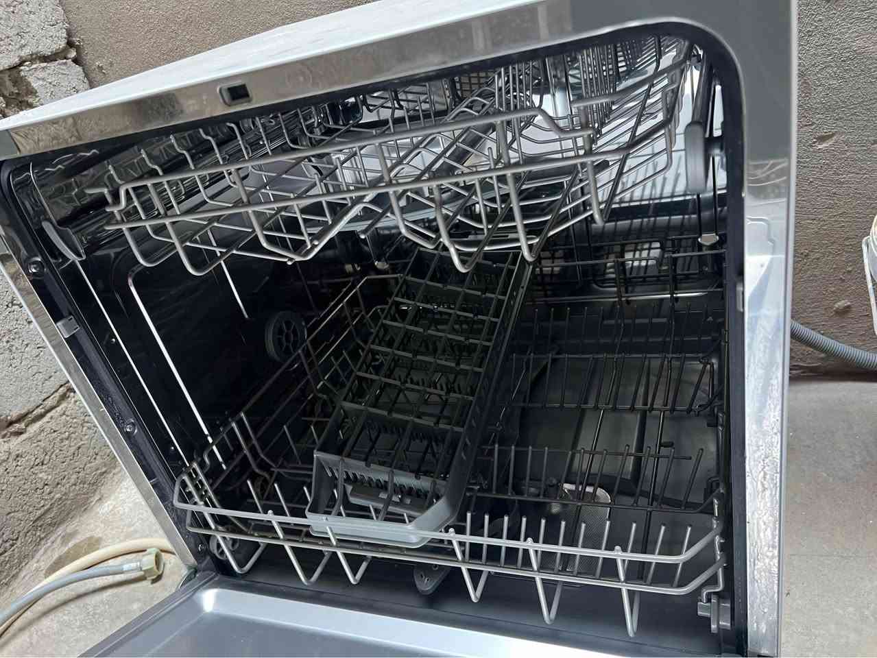 غساله صحون ماركه الحافظ  منضديه فوك الكاونتر تتخله حجمهه جبير ترهم بالكاع هم جديده مستعلمه كلش قليل كركوك, العراق


**إذا كنت صاحب هذا الإعلان وتريد حذفه لأي سبب، رجاءا أرسل رسالة إلى الدعم الفني**