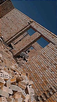 خلفه بناء   شرط درجه اولا ستمرار بلعمل متفرغ حالين ٠٧٨١٢٢١٨٢١٣