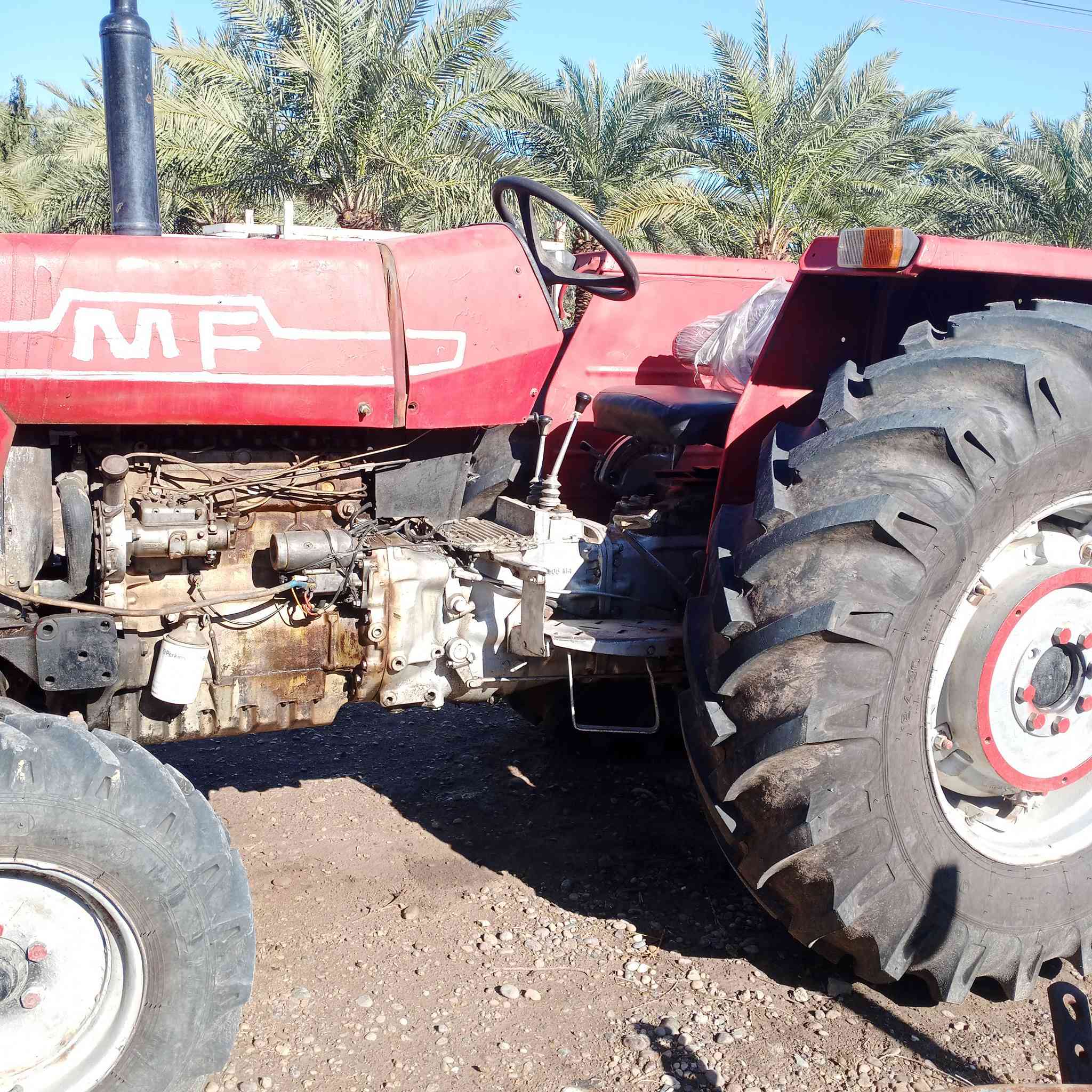 يا الله
سلام عليكم مكينه فوركسن مكفوله كفاله عامه رقم الانبار 
موديل 81 وبيها فندان و معدنان مكفوله من محرك جهازه الشغل نضيفه تخم تاير بغداد 
***********
***********
***********
