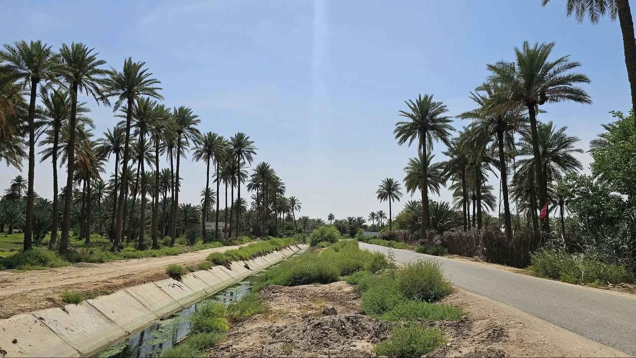 عقار مميز في كربلاء💯
✅ثلاث ️دوانم اله ربع للبيع 
واجهة 70 م وجه على نهر وتبليط 
طابو سند 25 تحويل أسهم 

✅️متوفرة كافة الخدمات
تبليط، ماء، كهرباء، مدارس
منطقة سكنية متكاملة الخدمات 

✅️الموقع كربلاء - منطقة الزبيلية 
شارع أم البنين قرب مستوصف طنوبة 
تبعد عن شارع رابط الزبيلية 5 كيلو 
تبعد من مركز مدينة كربلاء 15 كيلو 

💰السعر 300 مليون عقاري كربلاء 

📞 إتصل الآن:  ***********
