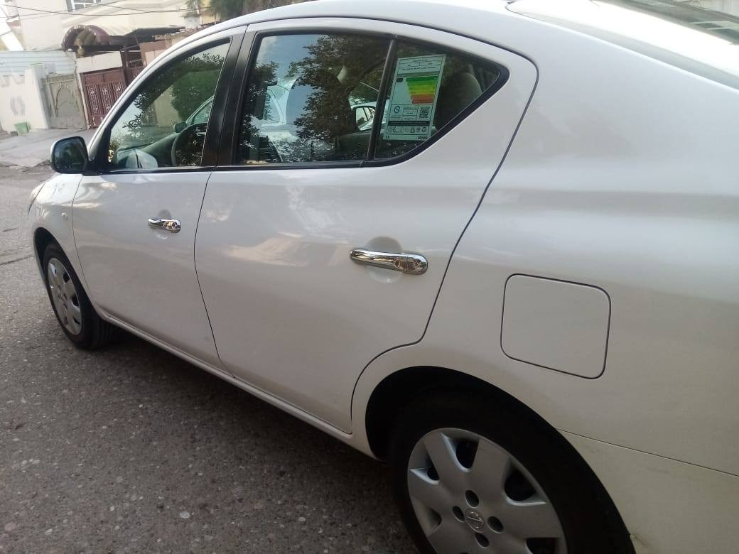 سعر 115 / *********** بي واتساب صني لاكشميباي ابيض ماشي 70 الف موديل 2020 رقم اربيل باقي 3 اشهر يسقط  بيه دفتر بنزين  كير محرك بشرط بدون صبغ بدوم ضربه جام ... مكاني كركوك كركوك, العراق
