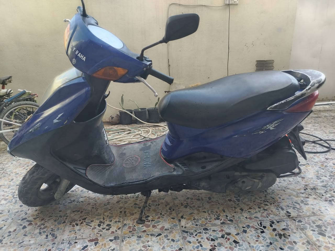 السلام عليكم للبيع بريز نقص استان تعليك ومجمع مال اشاره سعر 450مكان حريه ***********
