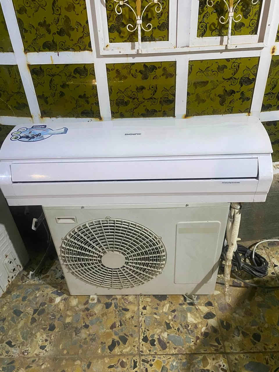 مكلف بلنشر سبلت نوعيتة شونك شغال وكامل تدفئه وتبريد سبلت بلادي نضيف ومابي اي ضرر سعرة ٤٧٥ التفاصيل اكثر راسلني خاص وتدلل العنوان الرمادي البوفراج خلف الطاحونة


**إذا كنت صاحب هذا الإعلان وتريد حذفه لأي سبب، رجاءا أرسل رسالة إلى الدعم الفني**