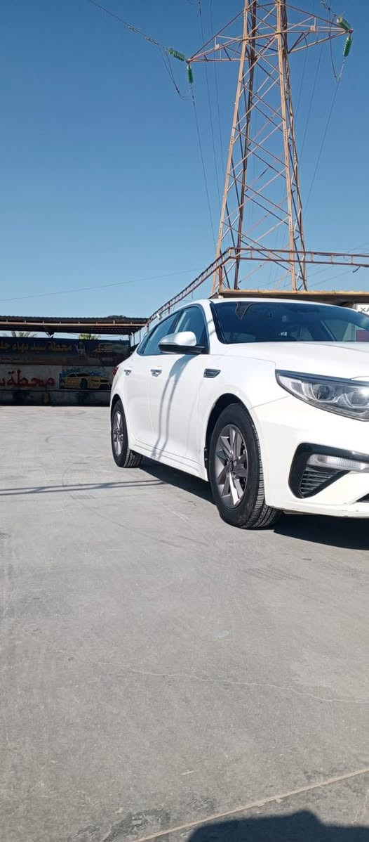 السلام عليكم 
اوبتيما للبيع 
موديل 2020 fe بدون صبغ 
ضرر بالبنيد ومبدل اصلي نفس الون بدون اي دواخل  / صور الحادث بالمنشور 
محرك 2400 بلادي ع وضع الشركه 
محرك كير مكفولات بدون اي فتح بلادي شركه
ثلاث انطمه قياده
تحديد مسار ورادار امامي وجانبي وخلفي
حساسات وكامره خلفيه دواره
شاشه بلاديه
زنون عالي ناصي بلادي دبل عدسه 
ماشيه 76 الف مايل
تخم تاير جديد 
باتري جديد 
رقم اربيل الجديد سنويه وهزه وفحص مرور كله جديد بسمي 
العنوان بابل/المسيب
***********
