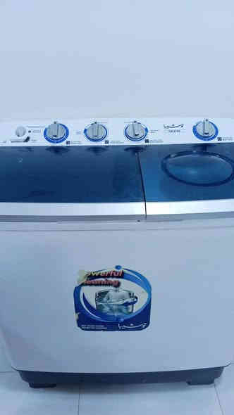 غساله حوضين توشيبا ٢٨ كيلو حجم كبير جدأ مستعمله نظيفه كلش 
المكان البياع 
السعر ١٠٠ الف 
الهاتف *********** 
ماارد على التعليقات اسف ماعندي وقت
