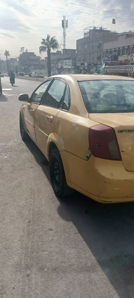 اوبترا (2011) للبيع السياره خير من الله المكينه والكير بس البدي ماله بي كص اكفلك تحولي هيئه غرامه تحويل ثاني يوم السياره شرعيه  والبدي شوفت عينك بغداد مدينه الصدر 
السعر 46 رايده وبيه مجال قليل ***********
