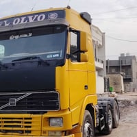 سيارتين فولفو • فلات • بغداد أبو غريب