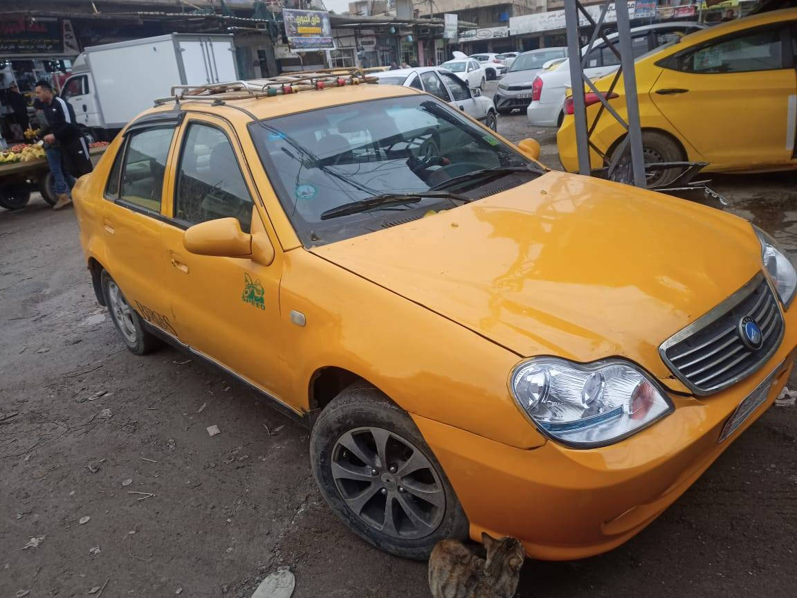 فيك موديل 2012 كيلو مكينه شرط سياره حلوه السعر 33 وبيها مجال شيء قليل المكان موصل الايمن ***********
