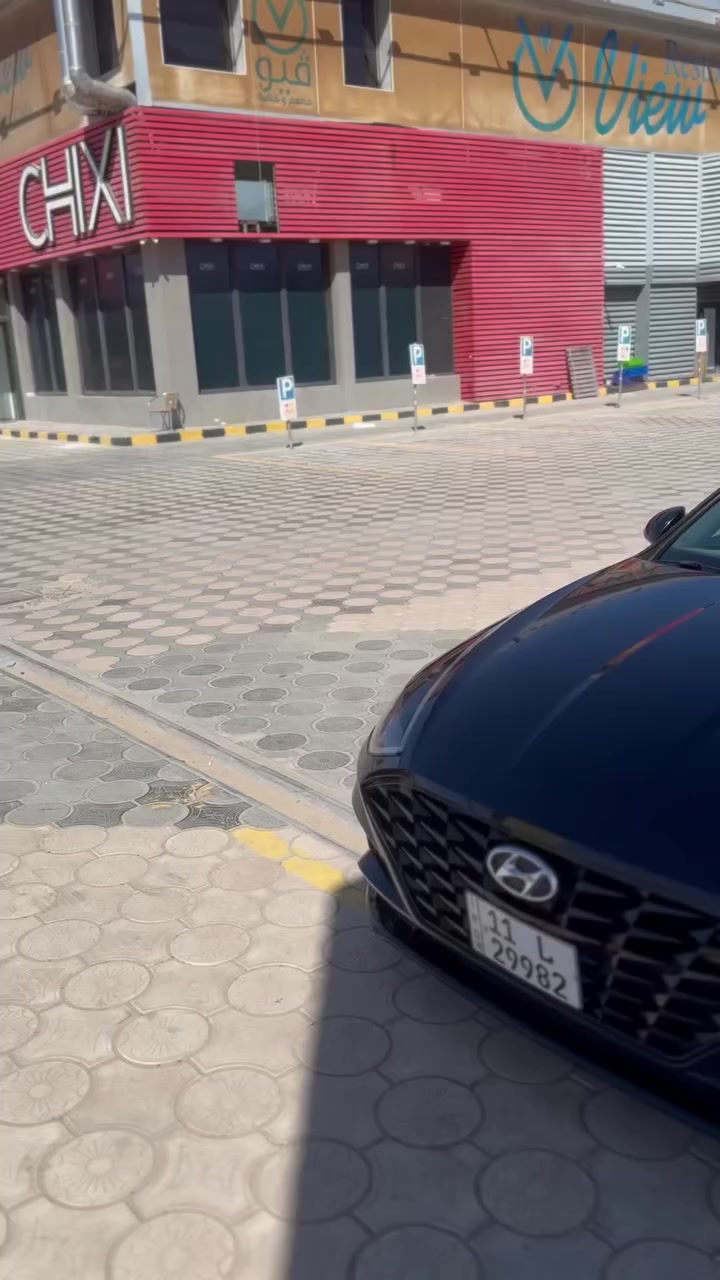 سلام عليكم للبيع     السعر 165 💸
سوناتا موديل 2023
فول مواصفات
شاشه 
كامره
بصمه
رادار امامي
رادار خلفي
رادار جانبي
لد امامي خلفي
ويل كب سبورت
توقف ذاتي 
قياده ذاتيه
تنبيه خروج عن المسار
تحديد مسار 
شفتات بالاستيرن
فول تحكم ستيرن
شحن لاسلكي
بانوراما
محرك1600تيربو🚀
كير 8نمره نضام DTCدبل كلج
كشنات جلد
كشن السائق كهرباء
تدفئه بالكشنات
تبريد بيانو
شاشه ديجتال
لايت عدسات زنون
سماعات عدد 12نضامBOSE
ترحيب عند الاقتراب
صندوق ذكي
تشغيل عن بعد
الحادث  فقط جاملغ او بنيد باب الصدر شوي بدون دواخل
رقم بغداد الدولي 
العنوان نجف 
للاستفسار :***********
