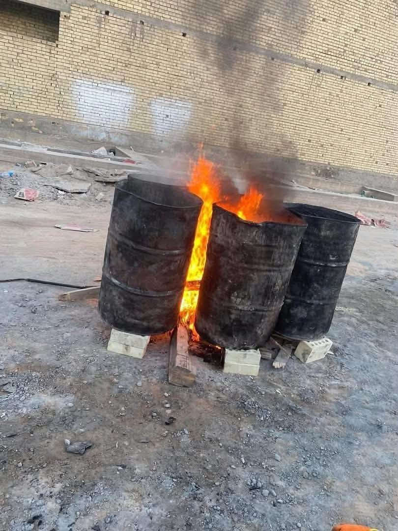 كير سطحك وحميه من الرطوبه كل نوعيات الكير متواجده يمنه بسعار مناسبه تبداء اسعار الكير من 70الف الى 110 التصال على *********** مكان العمل كربلاء والحله
