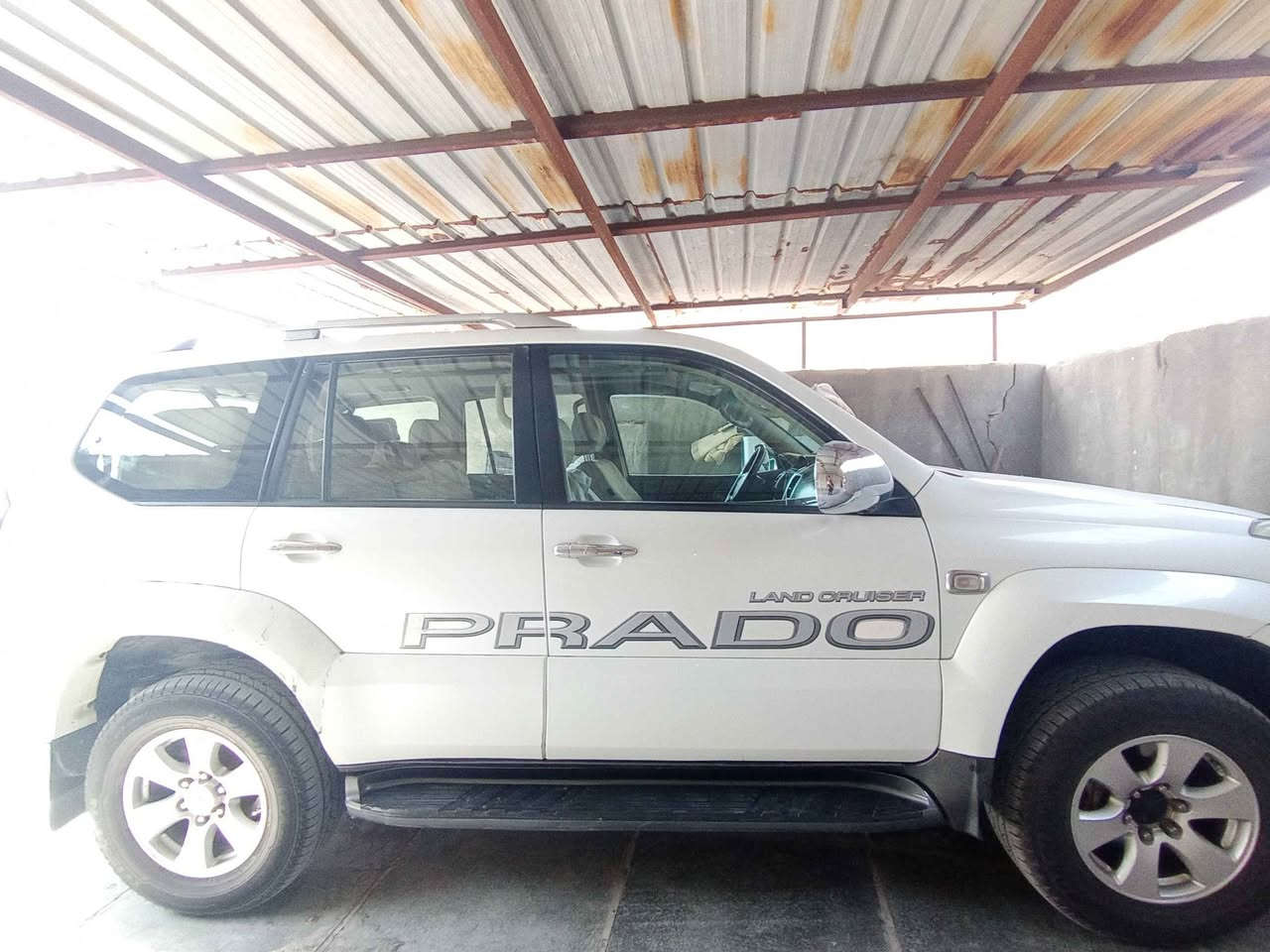 تويوتا برادو 2008 خليجي كويتي طلب خاص جوبلس كفالة عامة عدا التلحيضات اللي بالمنشور فقط بدون دواخل
▪️تخم تاير
▪️تدفئة تبريد ٣ قطع
▪️6 سلندر VX أعلى فئة
▪️7 راكب 4 Wheel دفع رباعي
▪️فتحة سقف
▪️مقاعد كهربائية
▪️مثبت سرعة
العنوان بصرة رقم اربيل السعر 210 قابل للتفاوض للتواصل *********** Singapore
