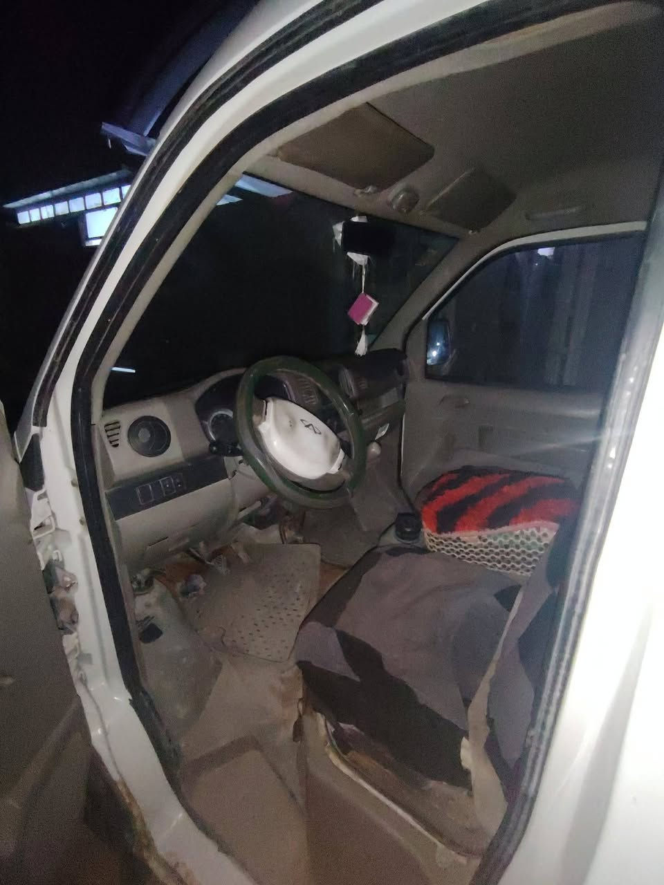 اسلام عليكم كيه جيري للبيع موديل 2011 رقم بغداد المكان حله السعر 22وبيه مجال حك الجيه الرقم الا الاتصال ***********
علي صالح
