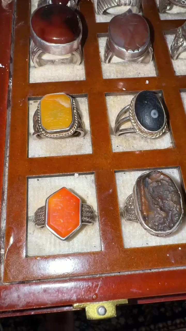 يالله السلام عليكم اخوان شلعه الي مهتم يتفضل خاص 
***********
