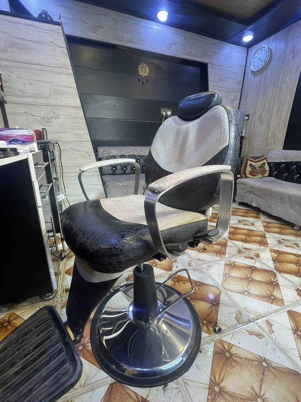 السلام عليكم كرسي للبيع 75الف مكاني بغداد الشعلة ***********
