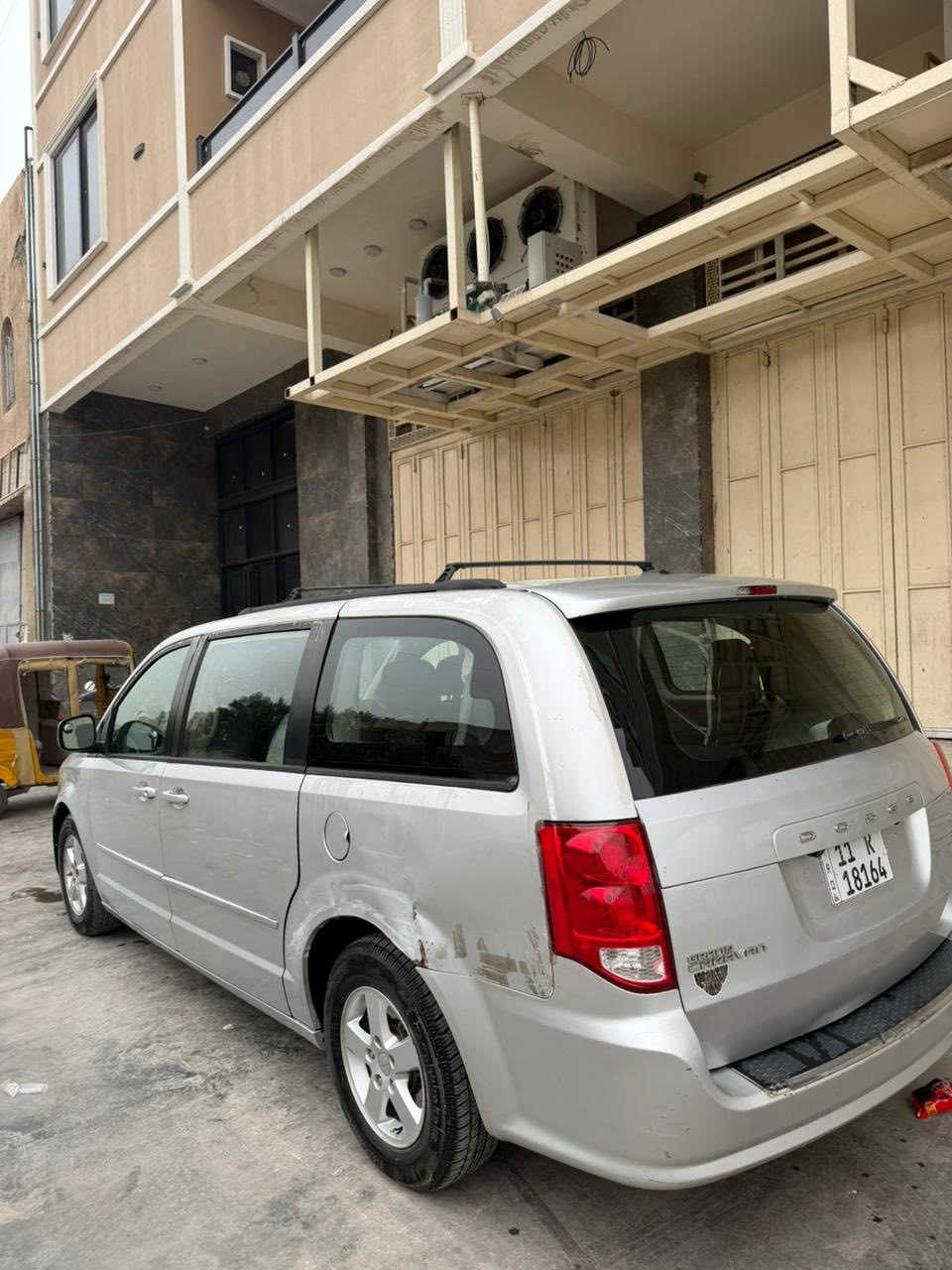 دوج كرفان للبيع موديل ٢٠١١ وارد أمريكي فول مواصفات سبعه راكب تبريد تلث قطع تلث شاشات بوب كهربائية كشنات كهرباء تدفئه تبريد ثلج سيارة كل نقص مابيها محرك كير تخم تاير صدر امامي خلفي جديد سيارة بيها صبغ مكانات أبيع صبغ عام بدون دواخل لغود شواصي دواخل مكفولات كفاله سنويه ورقم جداعلى ٢٠٣٠ سيارة وين متعجبك شغل وطلع تحويل ثاني يوم سعرها ٨٢ ورقه ومكان السيارة بغداد البلديات ***********
