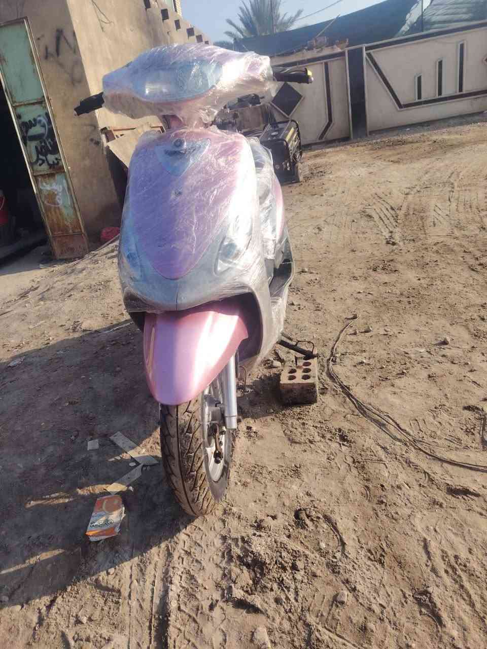 السلام عليكم دراجه ماكس  منغولي  كفاله عامه دراجه كلش نظيفه دراجه شغاله كلها  شلعه معدل  نصبه   دراجه بلاديه كلها مثل ما موضح. بالصوره سعر ٧٠٠. بيها مجال للاستفسار ع رقم ***********
