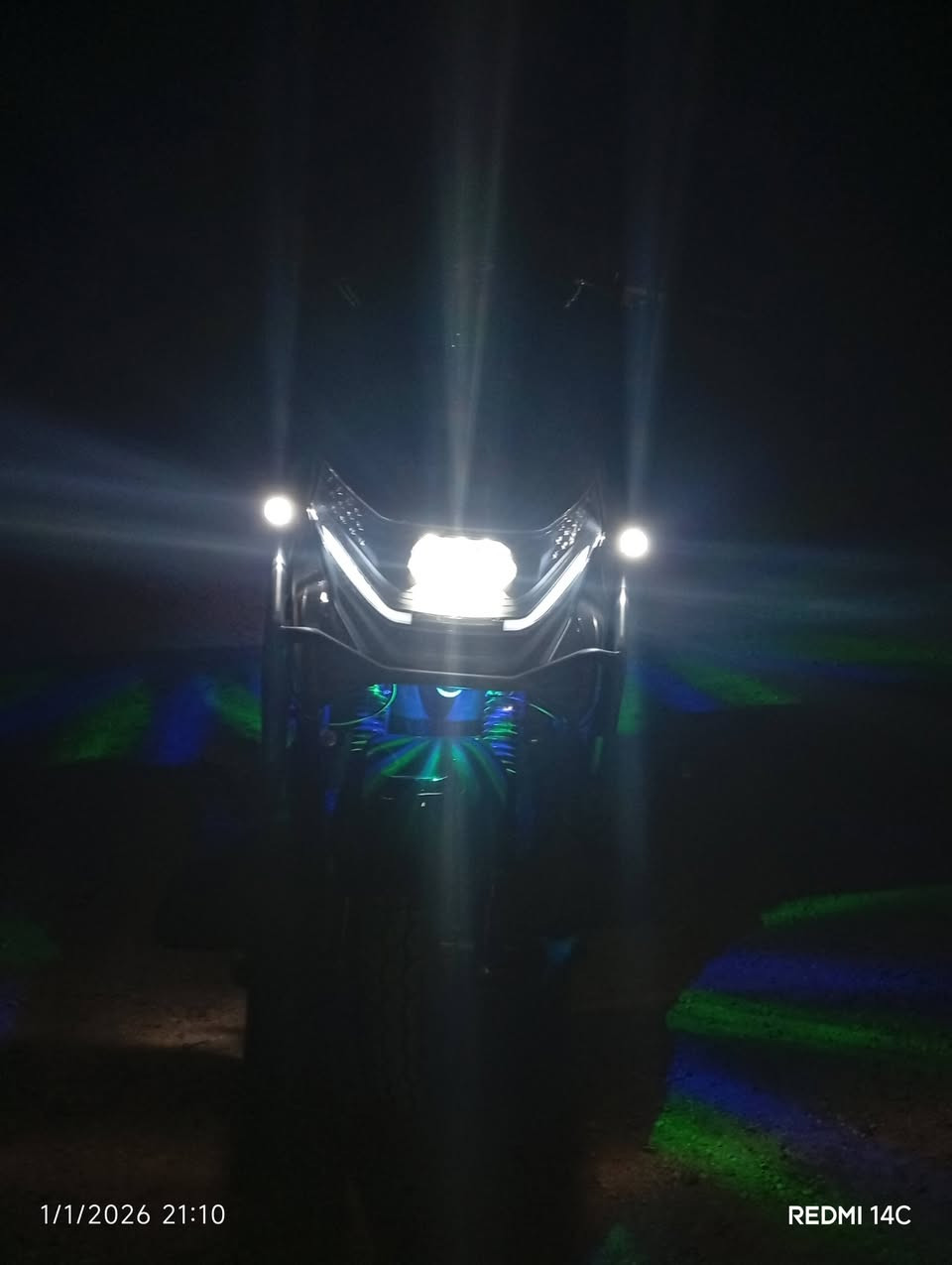 سلام عليكم 
دراجه جبلي الأخوين AK موديل 2026 للبيع 
بطاريات 6 بطاريه وحده 40امبير 
يمشيك45كيلو 
كارت تشغيل 2
بصمه تشغيل عن بعد 2
السويج 2
دبل اشاره 
الكهربائيه كله شغاله 
ملف 3700 سرعه 130
سعر مليون خمسين بيه مجال 
قبل شهرين  اشتريته والله 
مكانه الانبار عامريه صمود 
رقم هاتف ***********
واتساب ***********
