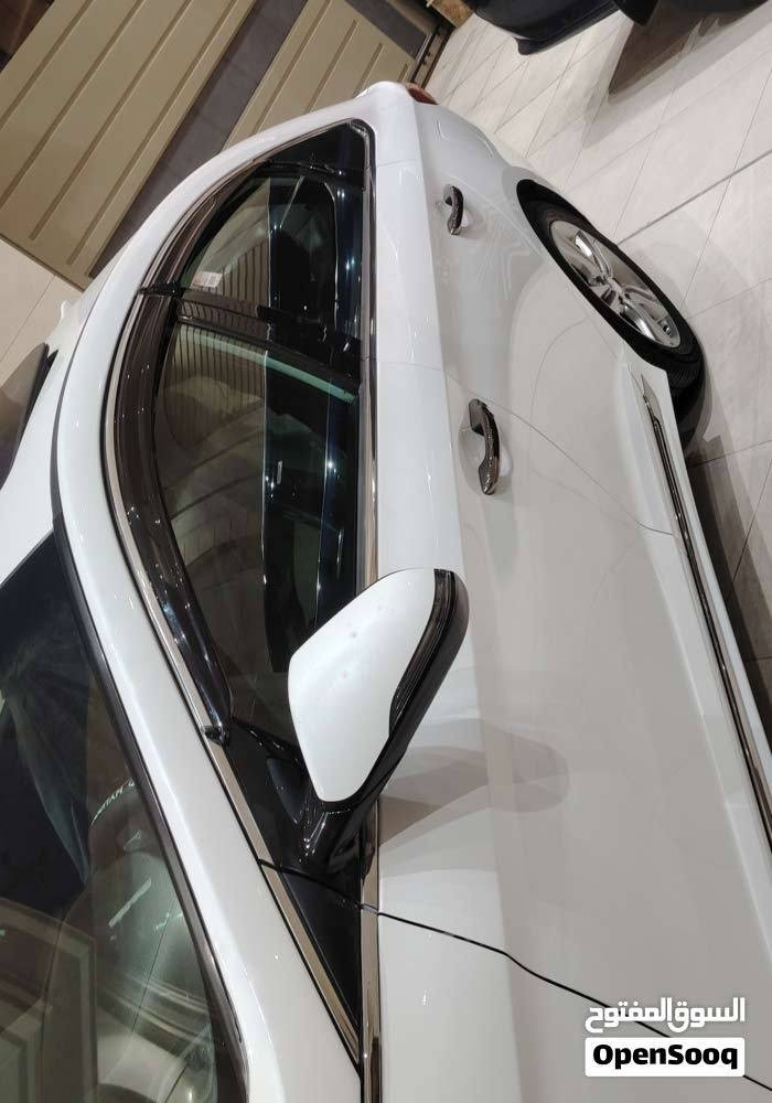 سلام عليكم
سوناتا 2018 فول 1 ع 1 امريكي
الاستفسار *********** للبصره الجزائر
السعر ١٤٠ وبيها مجال
