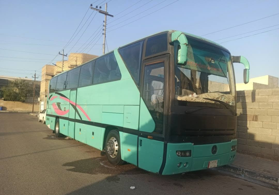 باص 403مارسدس موديل 2015 54راكب ثمانيه سلندر رقم بغداد غير متواجد على الفيس رقم موبايل ***********
