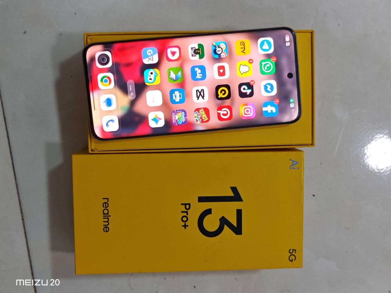 📱 ريلمي 13 برو بلس 5G
جهاز مكفول فقط ضهره مكسور جديد الجهاز
شاشة AMOLED 120Hz
كاميرا 50MP مع زوم بيرسكوب
بطارية 5200mAh شحن سريع 80W
سماعات ستيريو ببجي 90 فريم 
اذكره 512 عشوائيه 24   12+12
بيع او مراوس السعر 350


**إذا كنت صاحب هذا الإعلان وتريد حذفه لأي سبب، رجاءا أرسل رسالة إلى الدعم الفني**