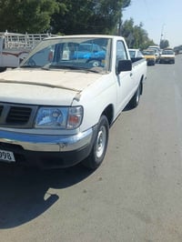 السلام وعليكم لبيع نيسان 2002رقم بغداد جديد بسمنه من شركه مصبوغ جماليه...