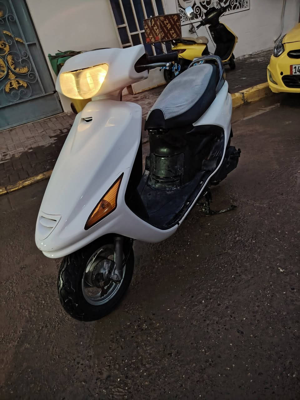 فراشه  للبيع نضيفه  مال حاويه الشراي يتصل او يراسل خاص مكاني ديوانيه بالمركز ***********
