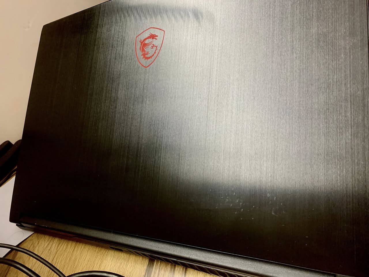 السلام عليكم
لابتوب الكمينك من Msi فئه GF63 gaming
اللابتوب نضافه عاليه بدون خلل او ملاحضه مضمون بالكامل

ياتي بمواصفات
شاشه حجم 15.6 انش بمعدل تحديث 144Hz الوان نقيه

معالج حديث من انتل
Core i5-10300H turbo to 4.85GHZ 
الجيل العاشر فئه H للاداء الثقيل

كرت الشاشه المنفصل 
GTX 1650-4GB FULL PERFORMANCE 

رامات تم تطويرها الى 16GB نوع DDR4

هارد 256GB SSD بالاضافه الى 1000GB HDD مضاف

كيبورد عربي ضوئي وبطاريه تستمر اكثر من ساعتان

اكيد اللابتوب مناسب لكافه الكيمنك و برامج المونتاج و الهندسه 

مع شاحن الاصلي و ماوس
السعر 545 الف فقط 
بغداد قرب البياع ويوجد 🚚 
تواصل***********
