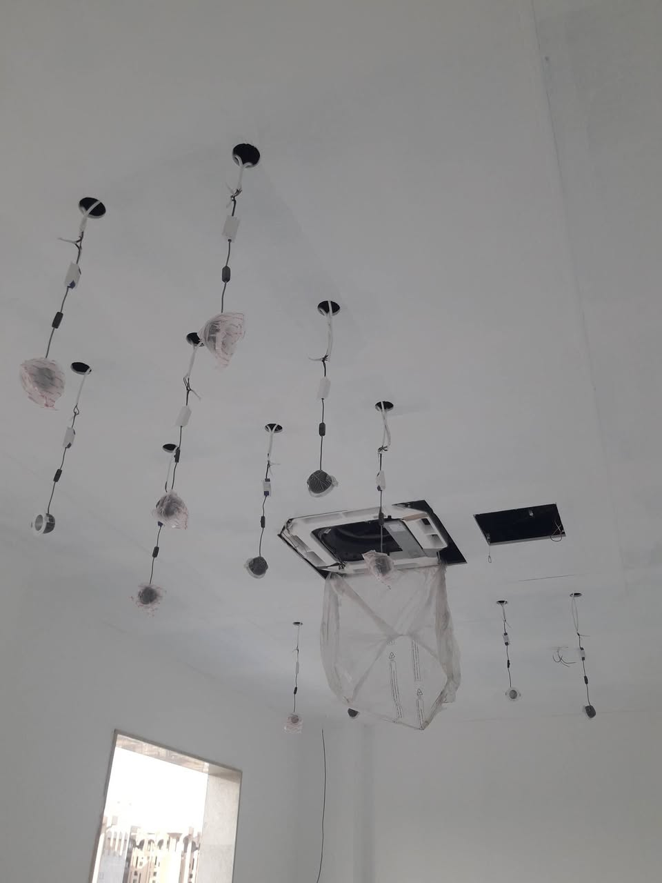 صباغ متفرغ متواجد  خاص او تصل   ***********
ــــــــــــــــــــــــــــــــــــــــــــــــــــــ
صبغ ابواب وشبابيك / واجهات منازل / ترميم كافه المنازل / طلس تيب جوين /  صبغ بنايات خارج ودأخل المنازل / صبغ معالج للرطوبه  / تصليح جص بورك / صبغ غرف نوم وغرف   اطفال / فقط بغداد متواجد فيس او تصال 💯/💯
