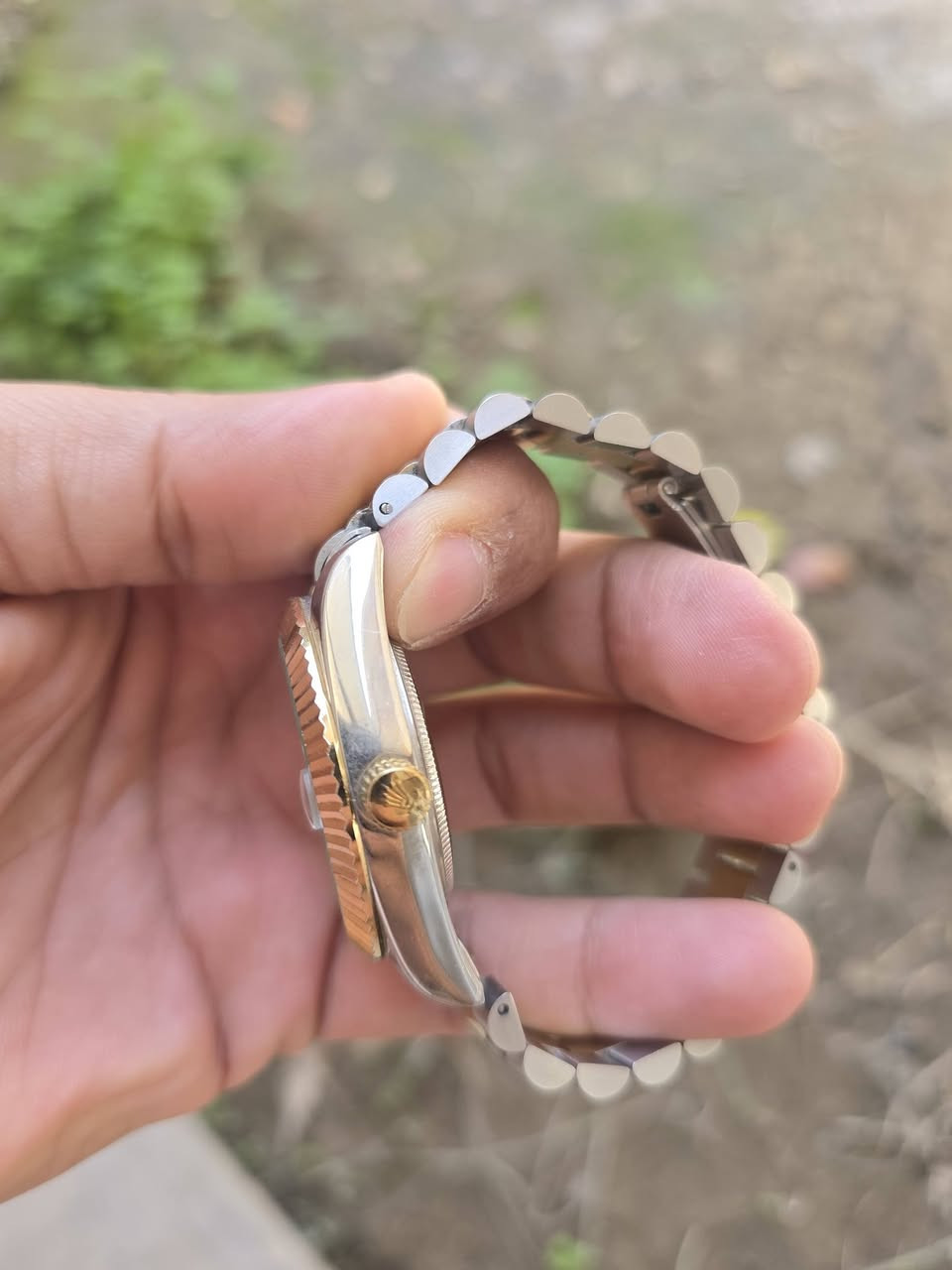 رولكس كوبي ماكنة ياباني نظافه ممتازه 
قطر الساعه 39ملم
سير يلبس ادين وسط 
السعر 45 الف


**إذا كنت صاحب هذا الإعلان وتريد حذفه لأي سبب، رجاءا أرسل رسالة إلى الدعم الفني**