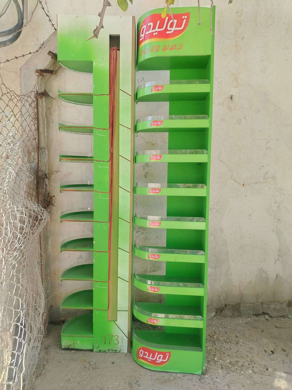 رفوف جماليات سفينه وسطيه فوك وجوه طول الوحده 3 متر للتواصل واتساب *********** سعرك وابيع
