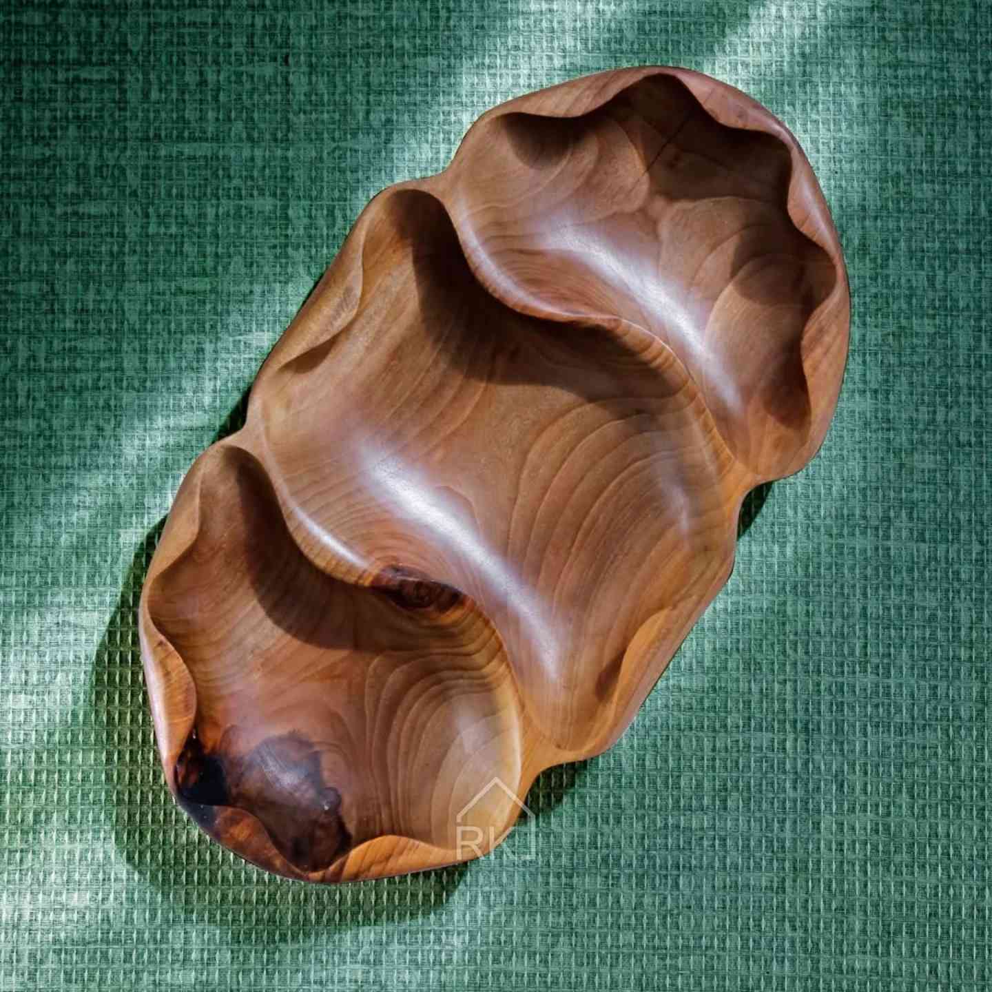 _____________ عربي 
الاول في العراق
 صناعة صحون للفواكه و الكرزات من خشب  الجوز و خشب التوت الطبيعي 100%
احجام و قياسات و اشكال لا تنتهي 
نعمل على الطلب
راسلةالصفحة لترى النموذج الذي يحتاجه منزلك 
***********
@bawan.wood
______________________________ کوردی
بۆ یەکەمین جار لە عێراق 
دروست کردنی قاپی میوە وە چەرەزات لە داری گۆێز و دار توو ی سروشتی لە 100% 
قیاس و دیزاینی بێ کوتا لە سەر خواستی بەڕێزتان 
تەنها نامە بنێرە تا گشت نمونەکانت پێ بگات 
***********
@bawan.wood
