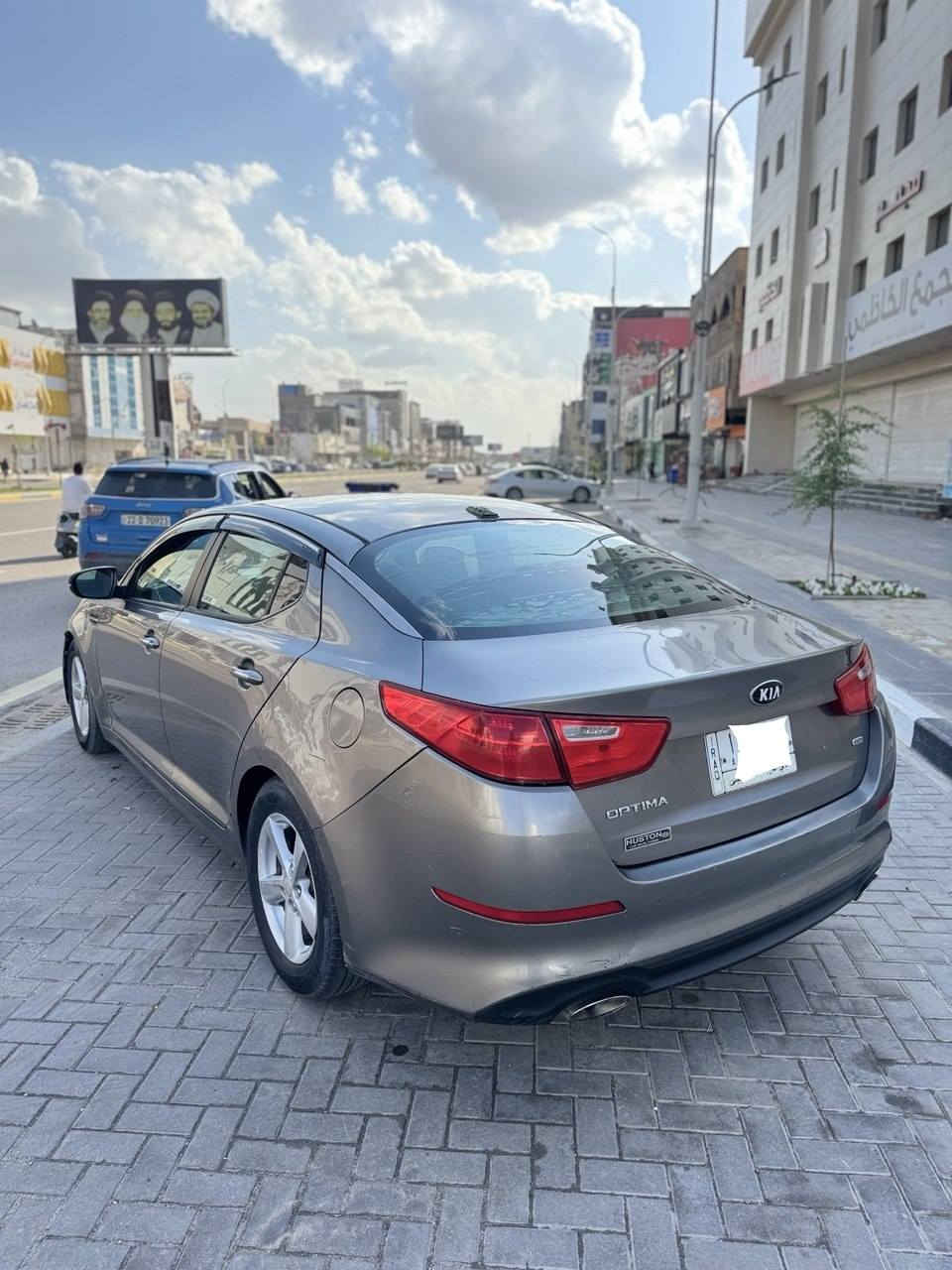 السلام عليكم كيا اوبتيمه ٢٠١٤ وارد أمريكي سياره نظيفه وجاهزه حادثه بنيد  مواصفات تحكم ستيرن حساسات كامره شاشه كشنات كهرباء تبريد خلفي ويل كب محرك ٢٤٠٠ رقم ذي قار مشروع 2027 تحويل مباشر راعيه بالبصره  سعر 95 وبيهة مجال *********** العنوان البصره
