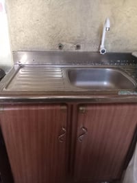 كاونتر • مستعمل • متر ونص