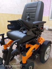 عربانه شحن جديده غير مستخدمه للبيع الحجم الأصغر من الكبير سعر 350 0770...
