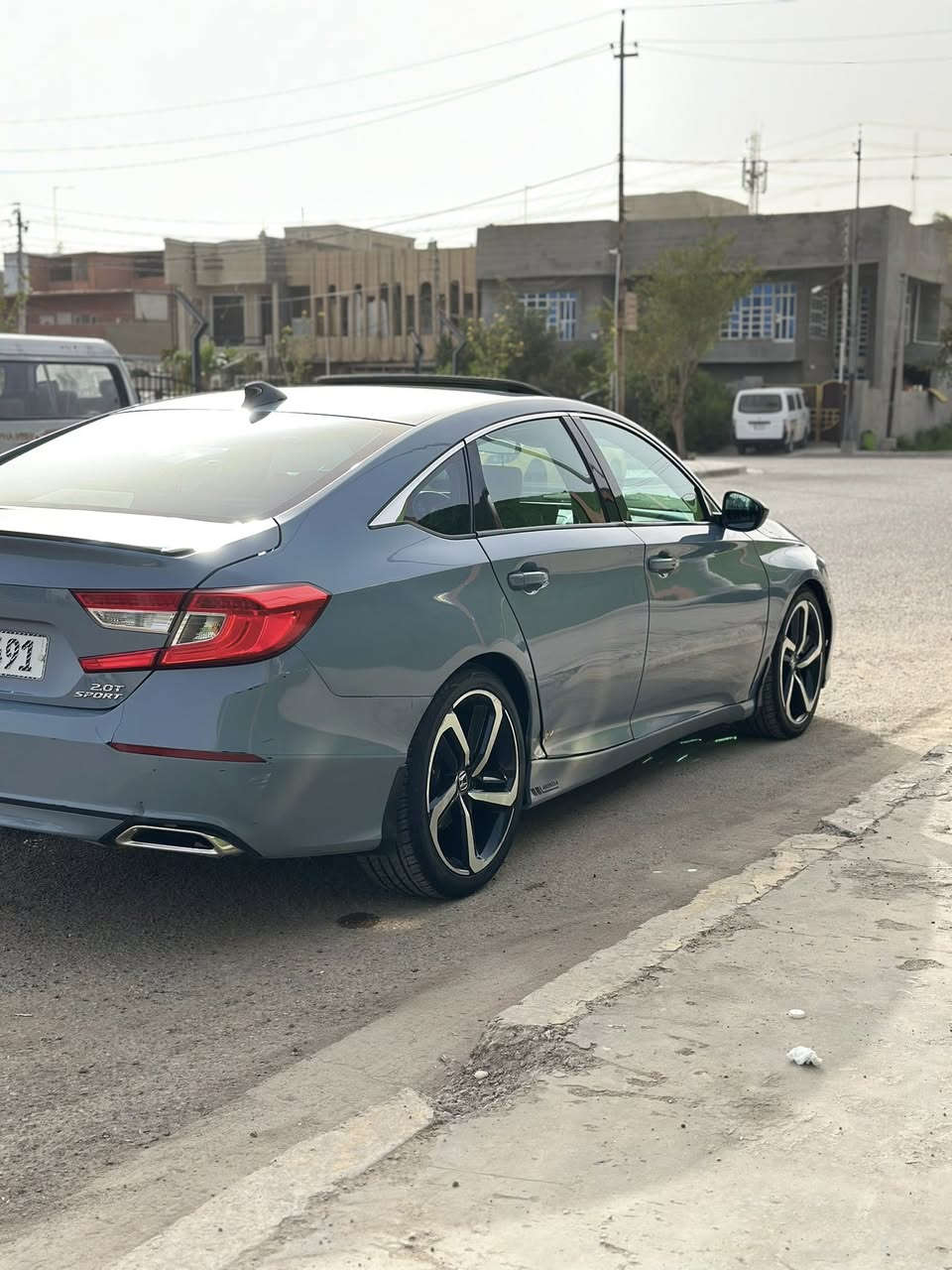 هـونـدا اكـورد ⚡️ بسعر مناسب 
فقط بيع اعتذر من المراوس  
وارد أمريكي 🇺🇸 بـجـم كـبـس 
فول مواصفات 
موديل 2022
محرك   🚀SPORT—2.0-TURBO -🔋🚀 بانزين من القليلات والمميزات بالعراق
🔹 السعر المطلوب — 153 قفل من الاخير  
ماكو اكورد 2.0 تيربو بهاذ السعر 
المواصفات المميزة:
🔹 لون سـمـنـتـي
🔹فتحة سقف 
🔹 شاشة كـار بلاي
🔹 شحن ذاتي
🔹 بصمة ابواب 
🔹 صرف اقتصادي جداً 
🔹 تبريد عالي جداً
🔹 قيادة ذاتية
🔹 كـير دكم بيانو 
🔹 كـير 10 نمر 
🔹 فول تحكم ستيرن + شفتات ستيرن 
🔹 كشنات كهربائية + تدفئة
🔹 رادارات + حساسات بكل الاتجاهات
🔹رادار نقطة عمياء 
🔹 جنطة كهربائية تلقائية
🔹 حساسات إطارات + 12 سماعة HD
🔹 ماسحات أوتو + لايت أوتو
🔹 توقف أوتوماتيكي عند الاقتراب من جسم
🔹كشنات جلد + مخمل  
🔹عداد: 80000 كم فقط
🔹رقم المركبة: بغداد الانكليزي الجديد + هزة جديدة
🔹السيارة بأسمي تحويل مباشر 
🔹الضرر: — بدون شاصي + بدون لغد + ايرباك بردة فقط - صفحة اليمين سطحي 
باب الخلفي نفسها والامامي نفسة والجاملغ الخلفي نفسة والامامي تبديل فقط + مع الصبغ البنيد كلير على مود مطابقة لون 
الصبغ صفحة + بنيد مطابقة لون فقط 
🔹كفالة: كير ومحرك 
🔹 صدر امامي خلفي جديد 
🔹 تخم تاير جديد 

ملاحضة بسيطة بيها طخة صغيرة بالباب الخلفي اليمين نفس جهة الحادث + الصورة موجودة بالمنشور

📱 للتواصل:

***********
🔹 صور الحادث داخل المنشور + 
كل تفاصيل السيارة مذكورة
السعر 153 قفل من الاخير بدون عمله ماكو اكورد 2.0 تيربو بهاذ السعر 
الموقع . بغداد
