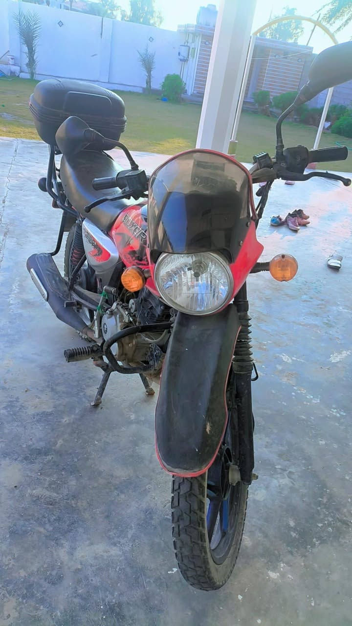 السلام عليكم مكلف بالنشر بوكسر جبلي موديل2020/12/12 بس يرادلها غسله السعر 950 المكان ابو غريب الشيحه رقم صاحب الدراجه *********** اتصال +واتساب
