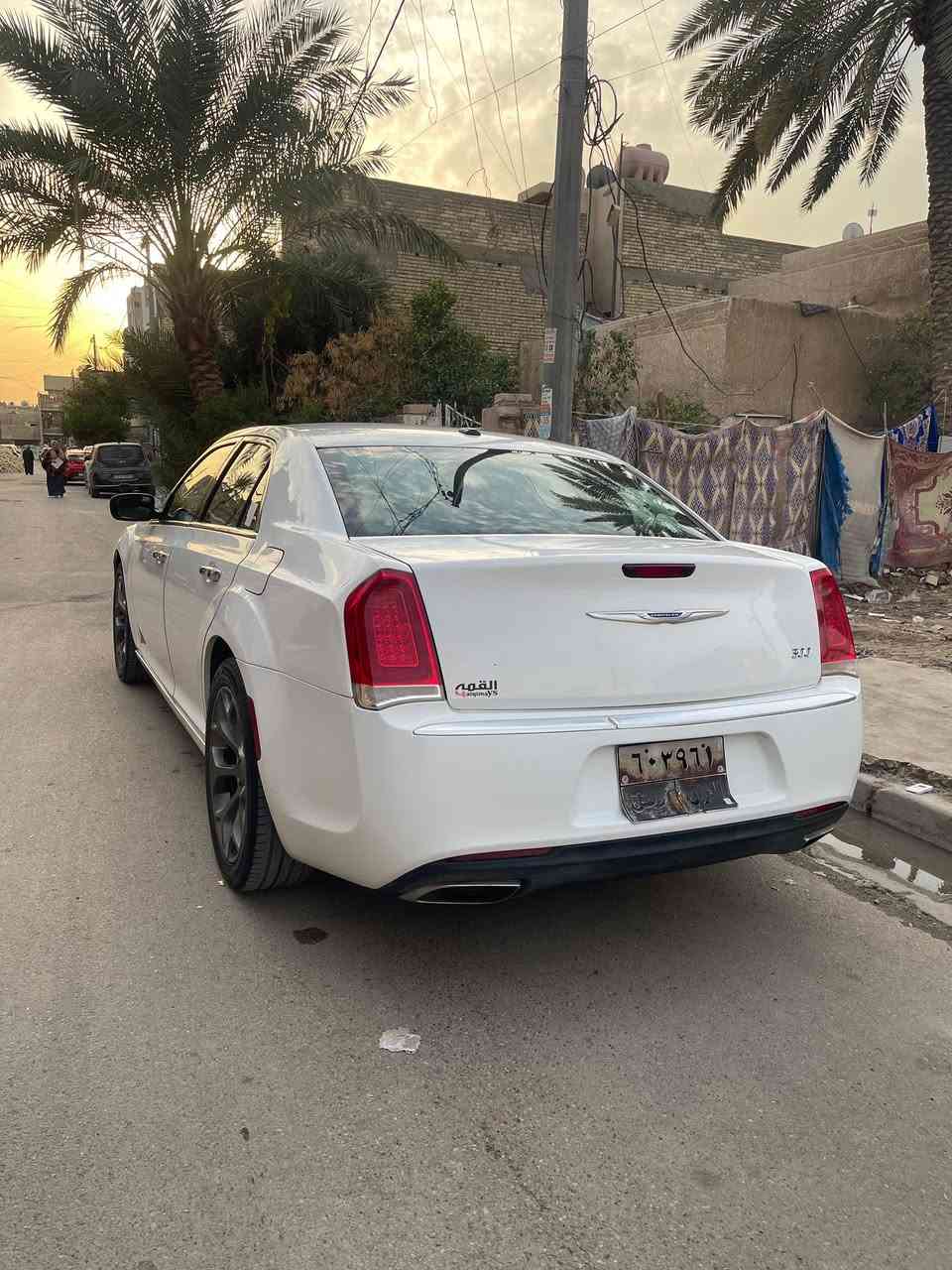 السلام عليكم 
للبيع اوباما موديل 2012 
خمس مواصفات 
السياره جاهزه كير محرك اكسل كفاله
صدر امامي خلفي خير من الله جديد
تخم ويل جديد وتخم تاير اقل الشهر من شاده
داخلها صاج ملكي  كشنات كهربائيات وهيترات
كير ماوس شاشه كبيره البدي كفاله بيها بارد بسيط بالجاملغ الايمن الامامي وبيها رصعه بالباب الي وره السايق وباقي السياره ما مفتوح بيها برغي وبيها كصة القماره لاطش بيها النانو وصاير اسود واهل المراكز  يعرفون شون يشيلونه بيها منضومه عدسات زرع زنون يعني لايت نهار فول تحديث اصلي مصار اسبوعين من حدثت السياره جاهزه رقمها اربيل تحويل ثاني يوم 

السعر 173 وبيها مجال 
مكاني بغداد الحريه
***********
