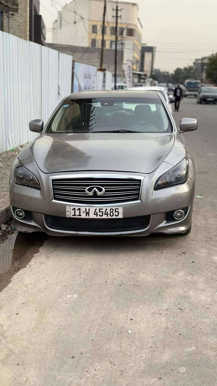 سلام عليكم انفنتي موديل ٢٠١٣فول مواصفات عليه ويل مال z هزه جديد وبسمي مصبوغ عام اثر جرد بنيد سعره ١٠٥ وبيه مجال ***********البياع
