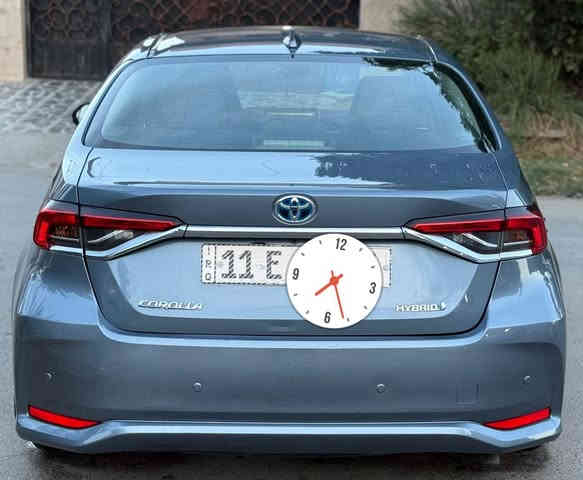 للبيع او مراوس 
كورلا خليجي تجميع تركي موديل ٢٠٢٣ هايبرد وبانزين محرك 1800 
رقم بغداد هزه وسنويه ورقم جديد باسمي ماشيه ٥٠ الف كيلو متر سياره نظيفه جدا وممتعوبه تايرات جدد صدر جديد تبريد ثلج 
بيها بابين اليمين مبدله ومصبوغه وجاملغ مصبوغ

فول مواصفات ماعدا الفتحه
بغداد العامريه
سعر ١٣٨ ورقه 
للاستفسار اتصل او واتس اب الي عنده مراوس يدز صور ع واتس اب لان اني مكلف بالنشر
***********
