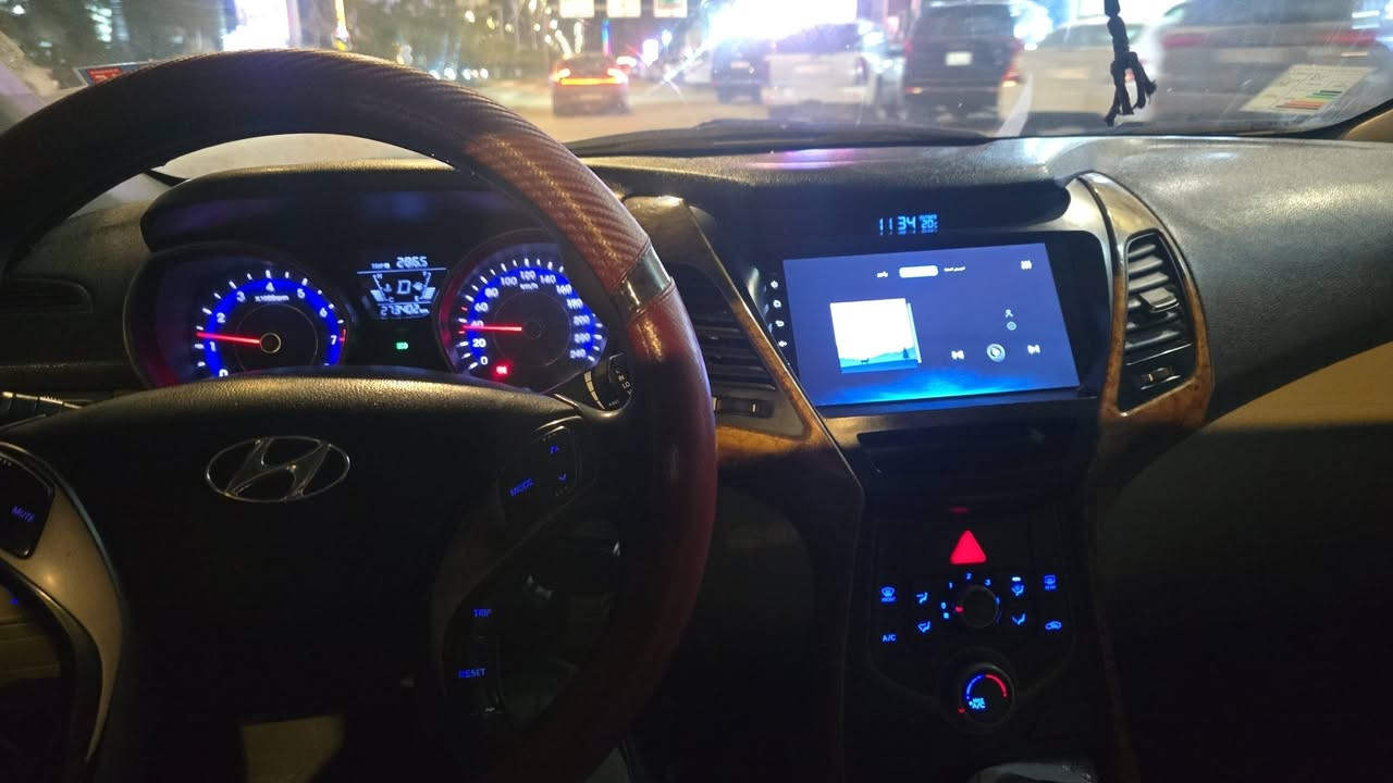 لنترا ٢٠١٥ كفاله من تبديل وضربه فقط حافه لبنيد بي رش خليجي فول محرك ١٨٠٠ رقم بصره سعر ١١٤ بيها مجال ***********
