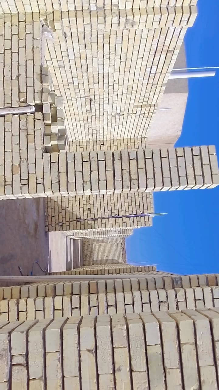 هاذي أحد عمالي من البناء في الكوت مع اخوكم أبو حسين الخلفه للبناء ***********
