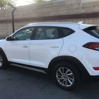 توسان وارد امريكي موديل 18  كامله المواصفات ماعده الفتحة  حادث جاملغ ا...