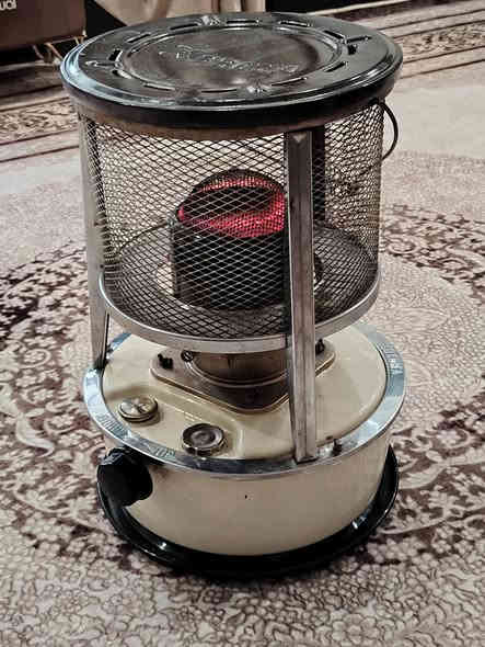 صوبه نفطيه كلش نضيفه للبيع السعر 35 العنوان الحمزه الغربي. الجمعية ***********
